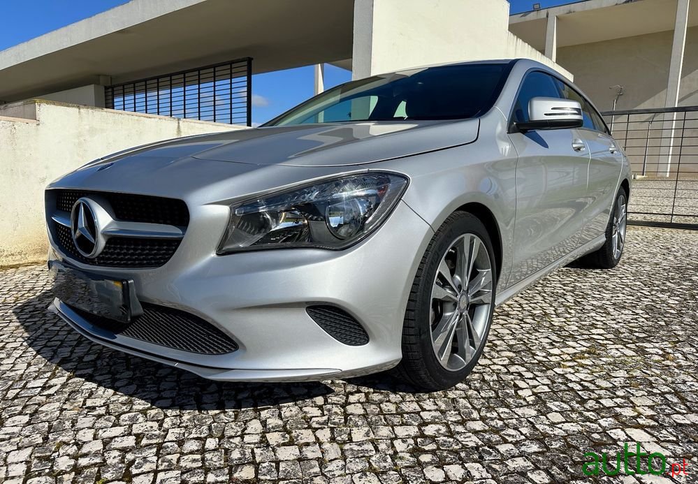 2017' Mercedes-Benz Classe Cla photo #4