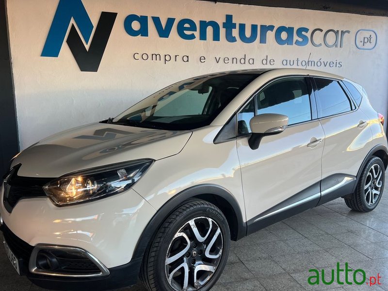 2014' Renault Captur photo #1