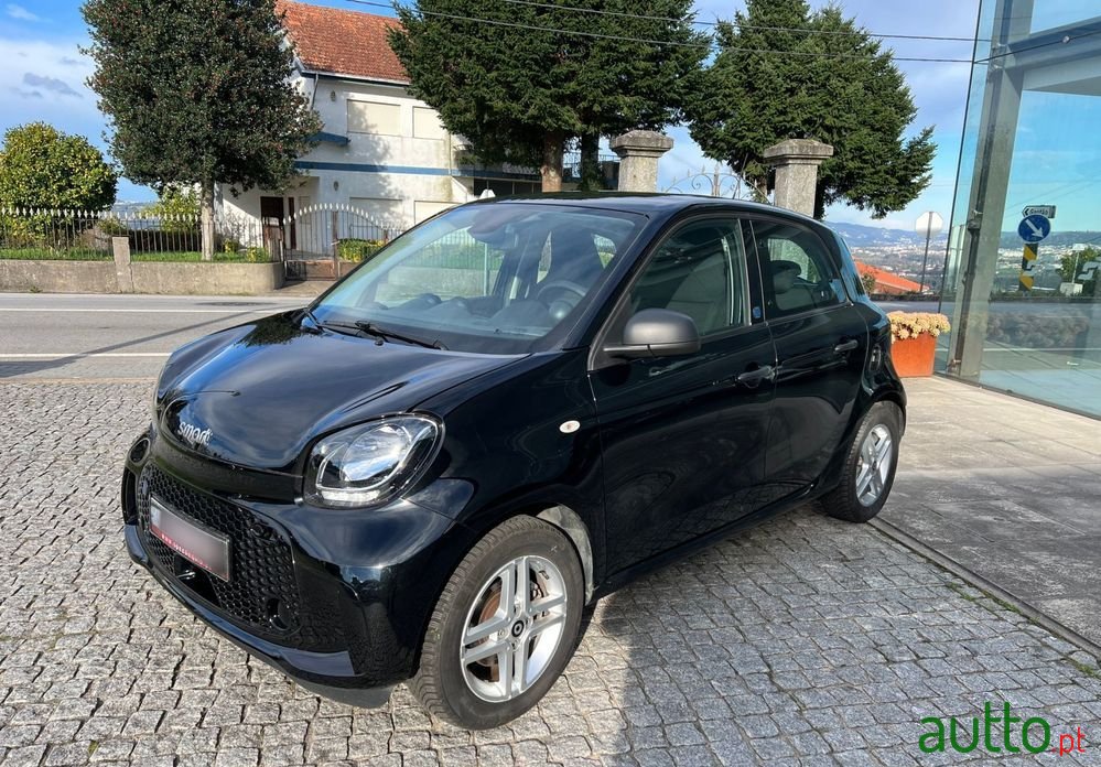 2022' Smart Forfour Eq Passion photo #2