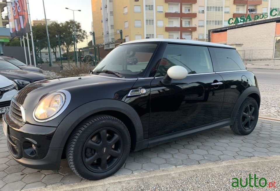 2013' MINI One D photo #5