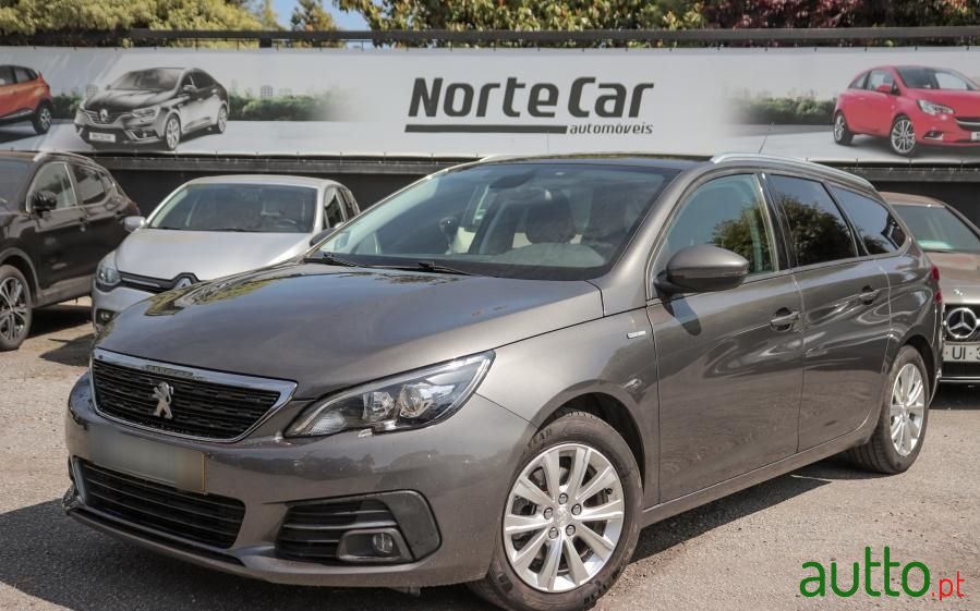 2018' Peugeot 308 Sw photo #1