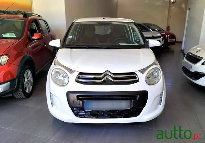 2017' Citroen C1 Vti Live photo #2