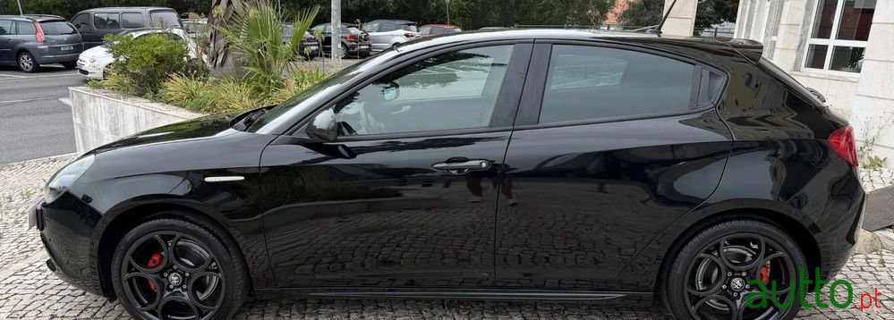 2020' Alfa Romeo Giulietta photo #5