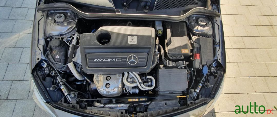 2015' Mercedes-Benz A-45 Amg photo #6