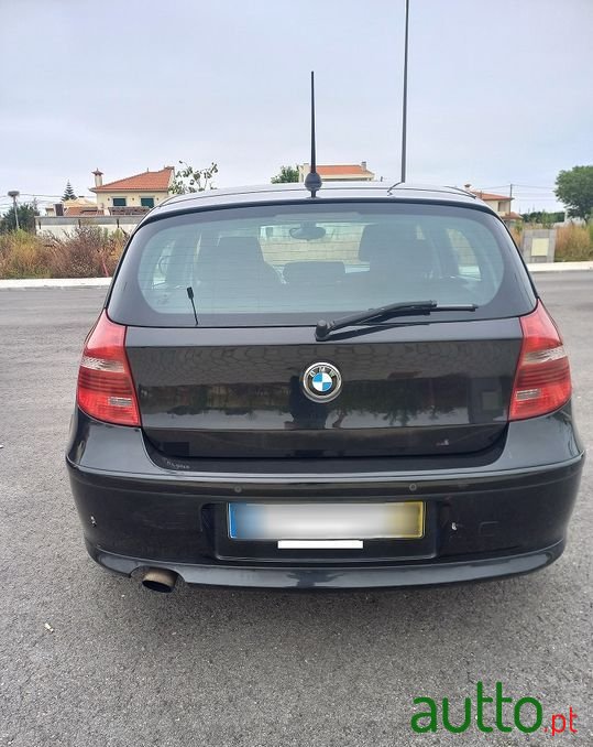 2009' BMW 118 photo #2