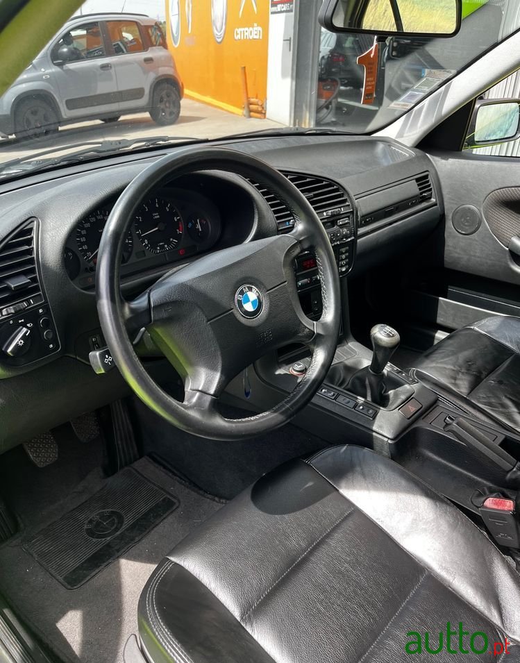 1997' BMW 318 Is Exclusive photo #3