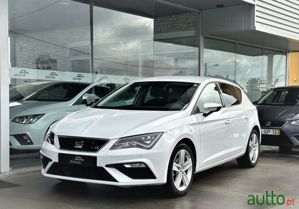 2020' SEAT Leon photo #1