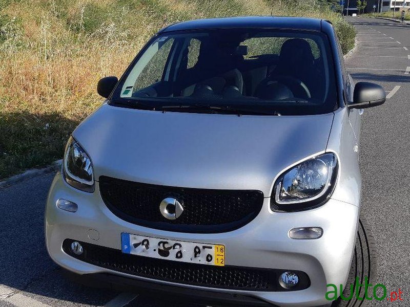 2016' Smart Forfour photo #3