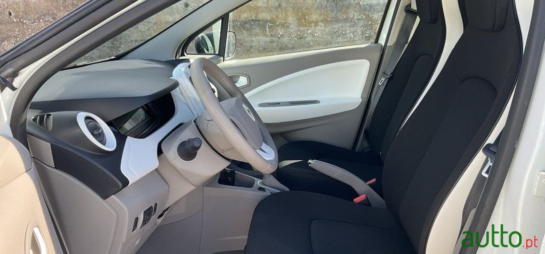2018' Renault Zoe photo #5