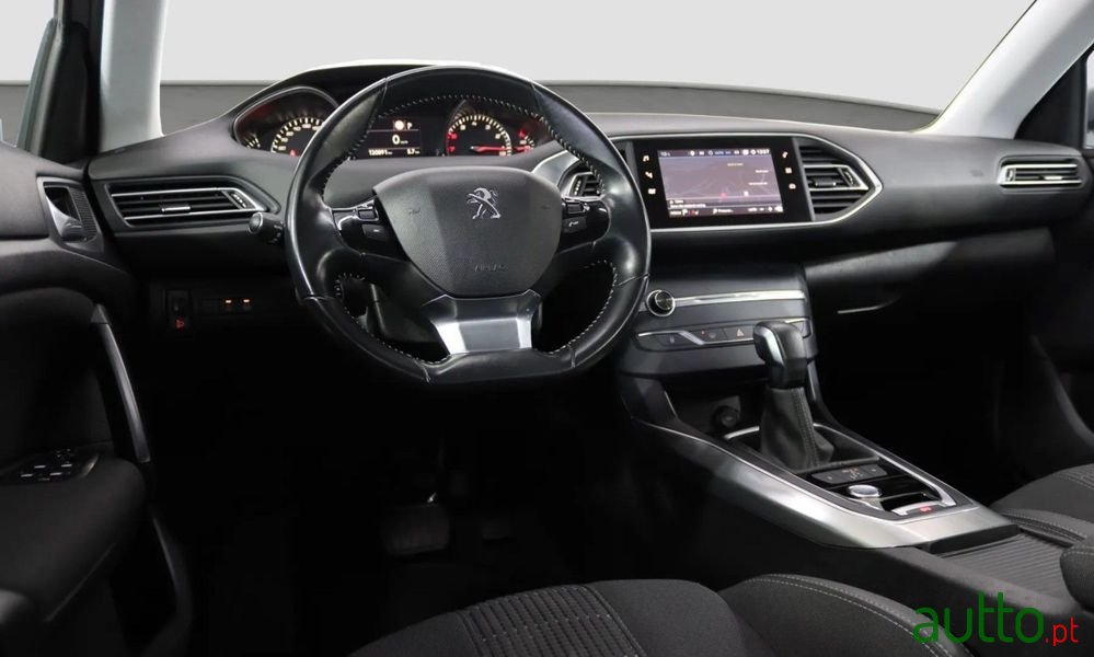 2018' Peugeot 308 Sw photo #4