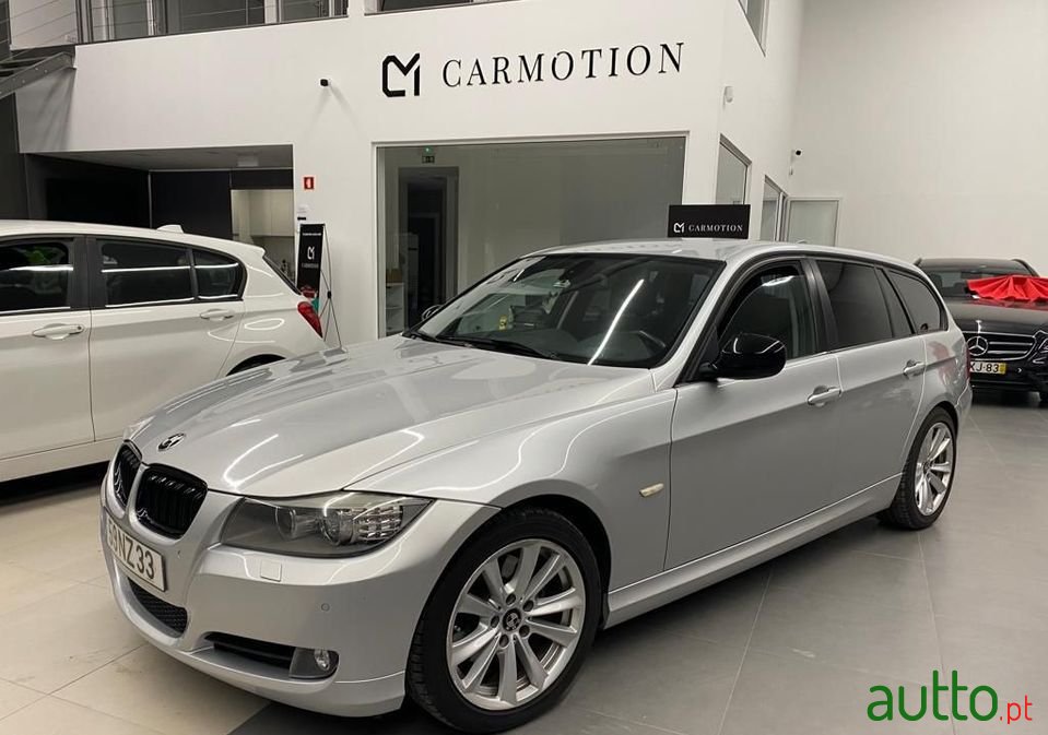 2010' BMW 320 photo #4