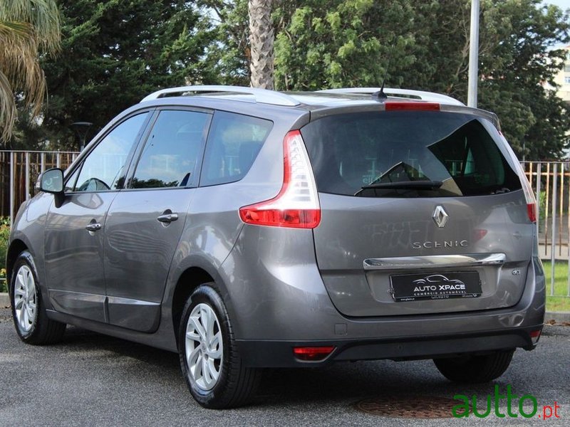 2014' Renault Grand Scenic photo #4