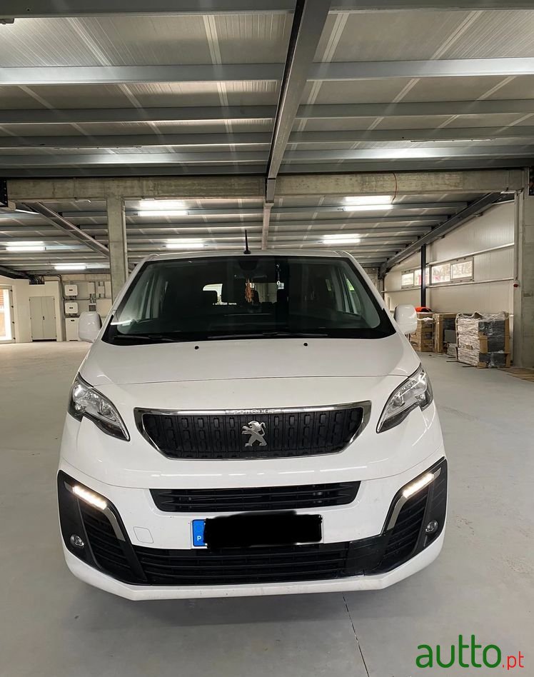2021' Peugeot Traveller photo #4