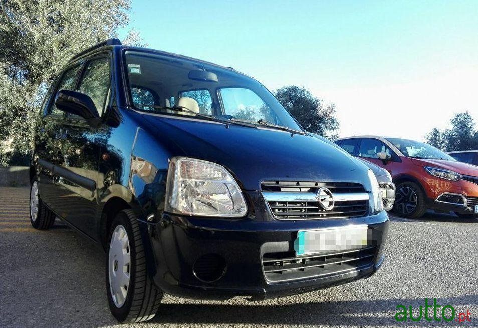2005' Opel Agila 1.3 Cdti photo #1