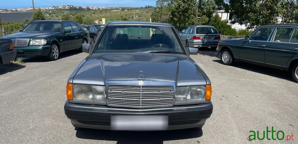 1992' Mercedes-Benz W201 190 E 2.3 photo #2