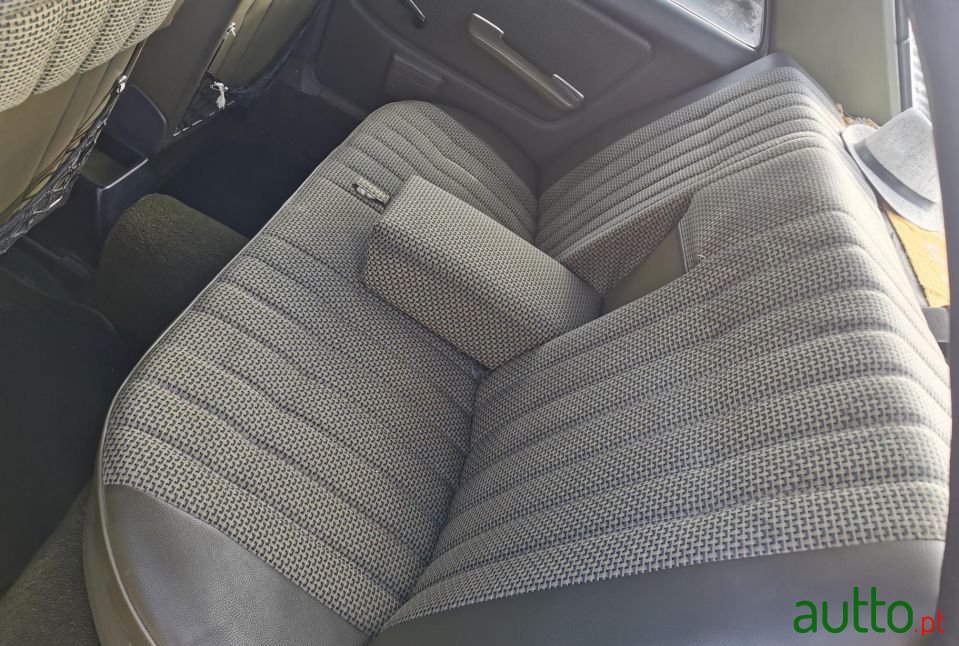 1978' Mercedes-Benz 240 photo #5