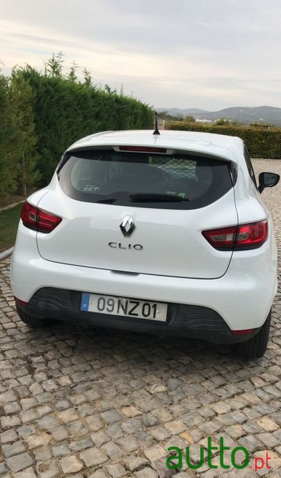 2013' Renault Clio photo #4