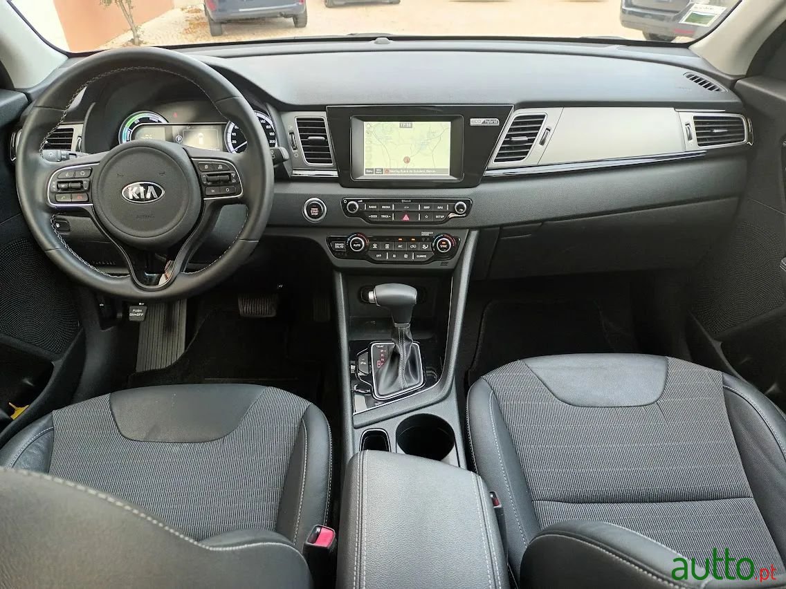 2019' Kia Niro photo #5