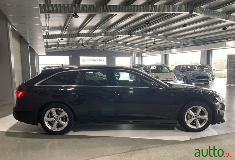 2021' Audi A6 Avant photo #4