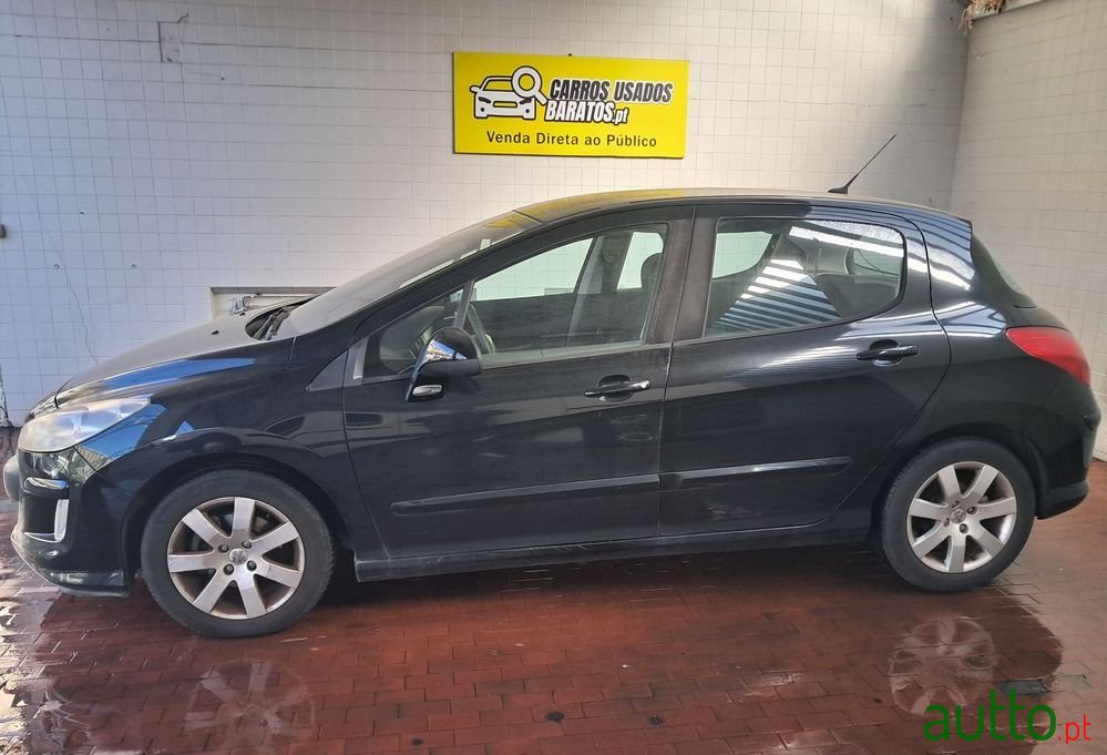 2008' Peugeot 308 photo #2