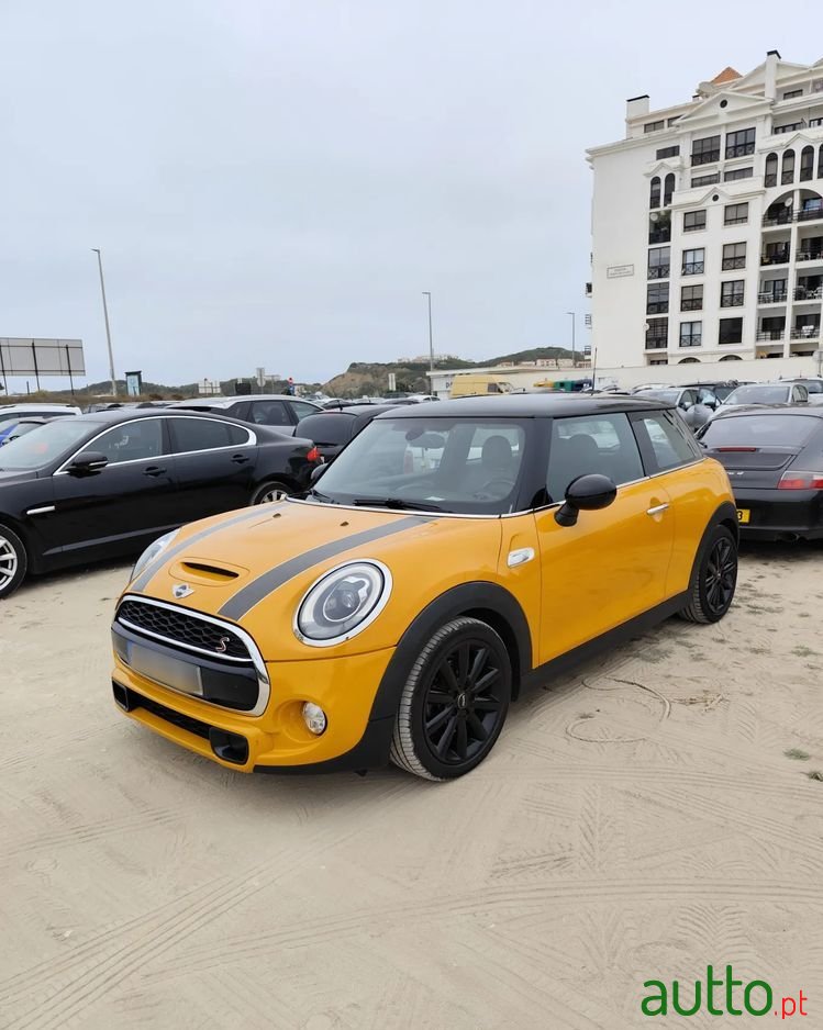 2015' MINI Cooper S 3 Portas photo #4