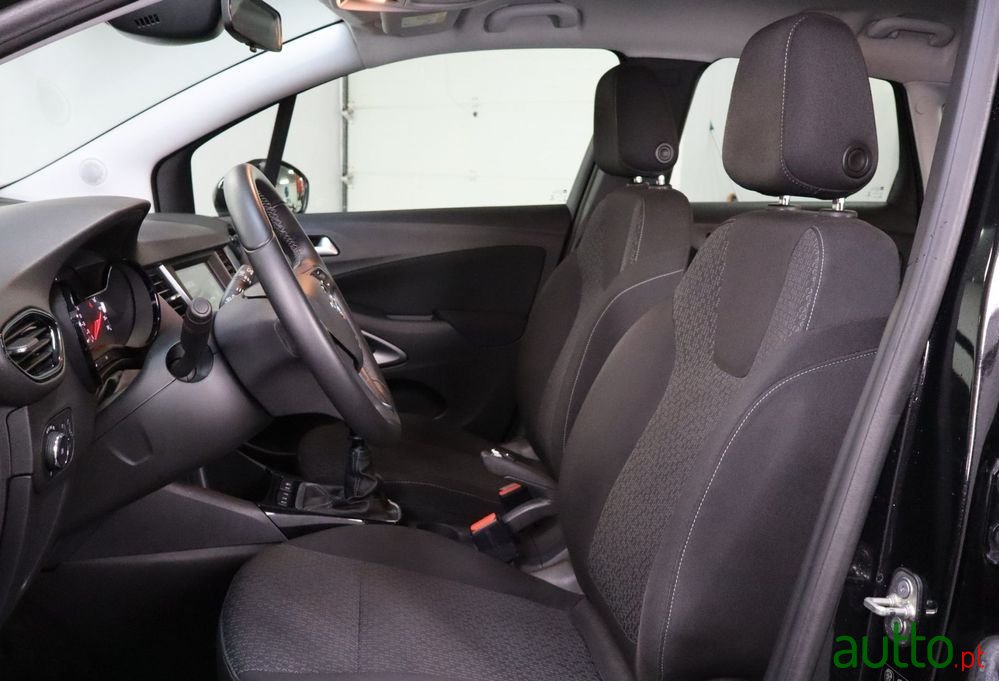 2019' Opel Crossland X 1.2 T Innovation photo #6