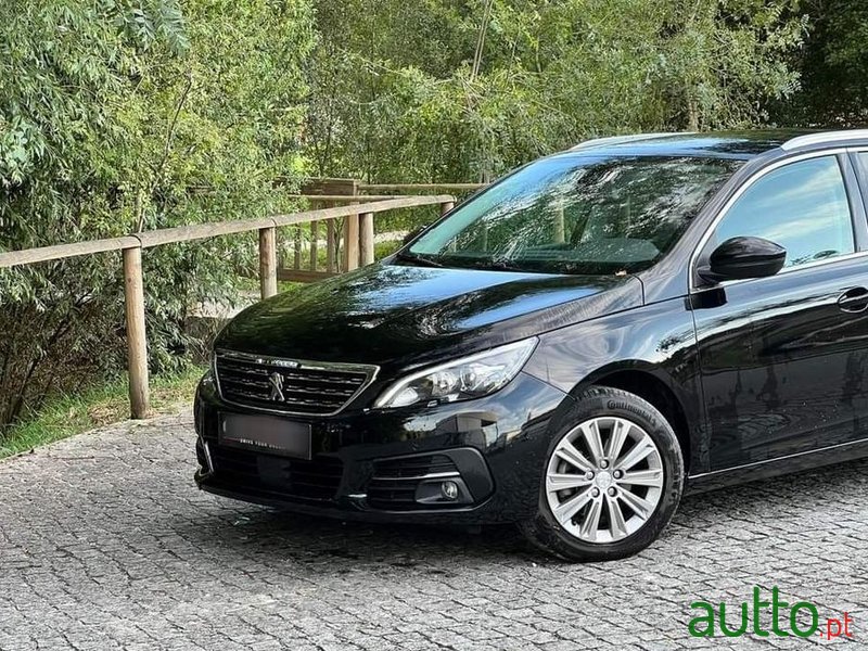 2020' Peugeot 308 Sw photo #3