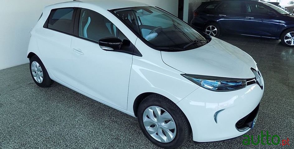2015' Renault Zoe Life (5P) photo #1