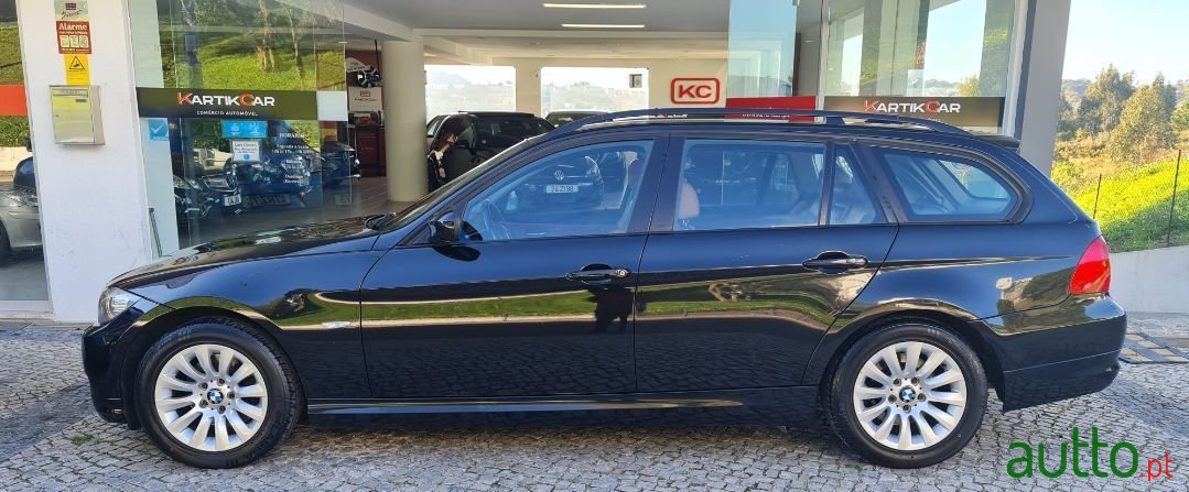 2009' BMW 320 photo #3