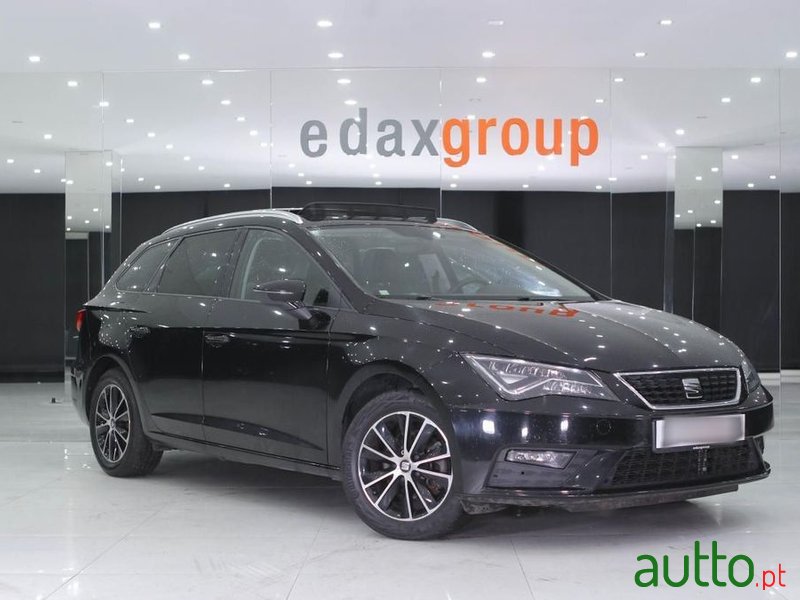 2019' SEAT Leon St photo #1