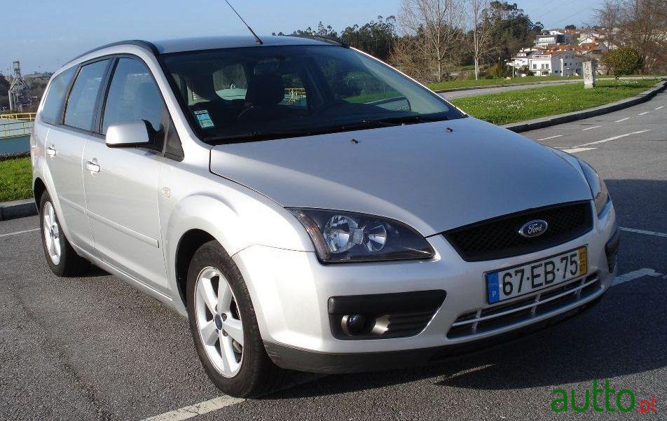 2007' Ford Focus Sw photo #2