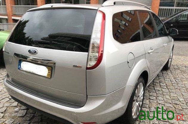 2009' Ford Focus Sw photo #1