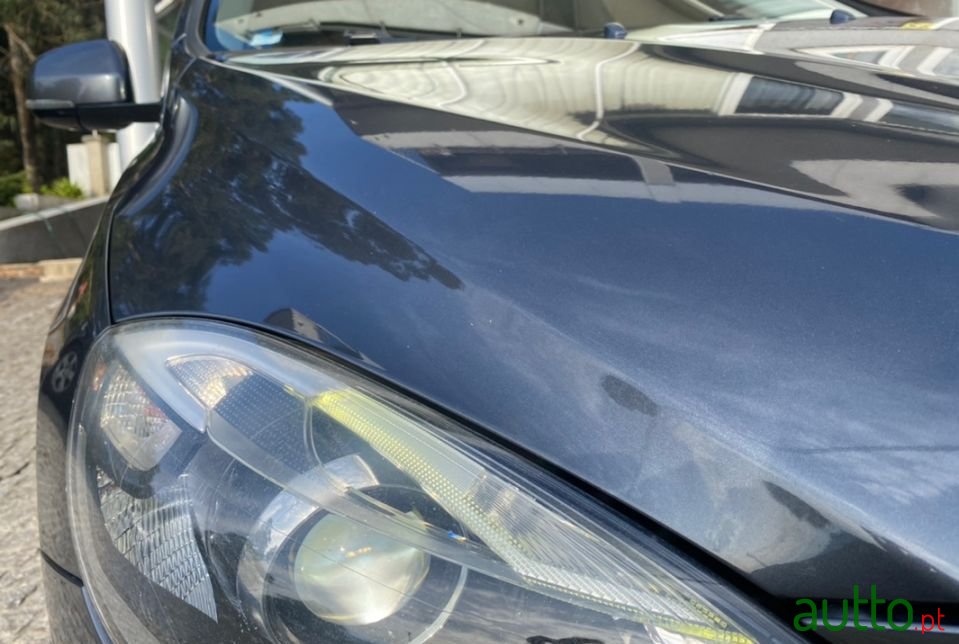 2013' Volvo V40 photo #3