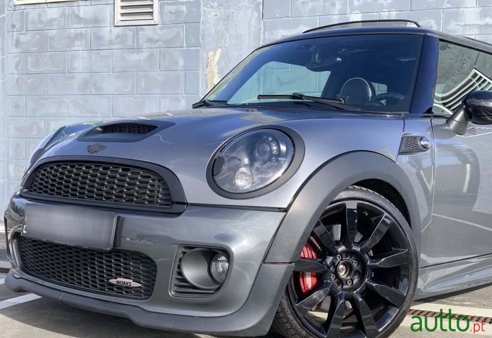 2009' MINI John Cooper Works photo #6