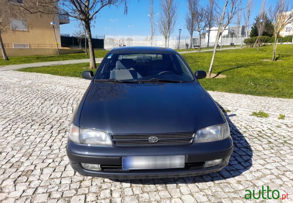 1993' Toyota Carina E Liftback 1.6 Classy photo #2