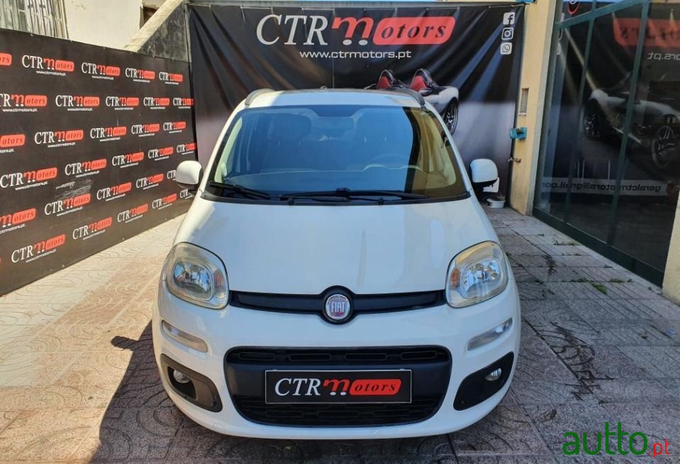 2014' Fiat Panda photo #3