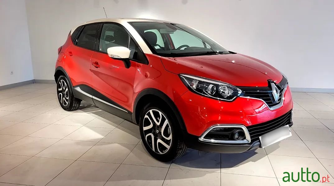 2015' Renault Captur photo #1
