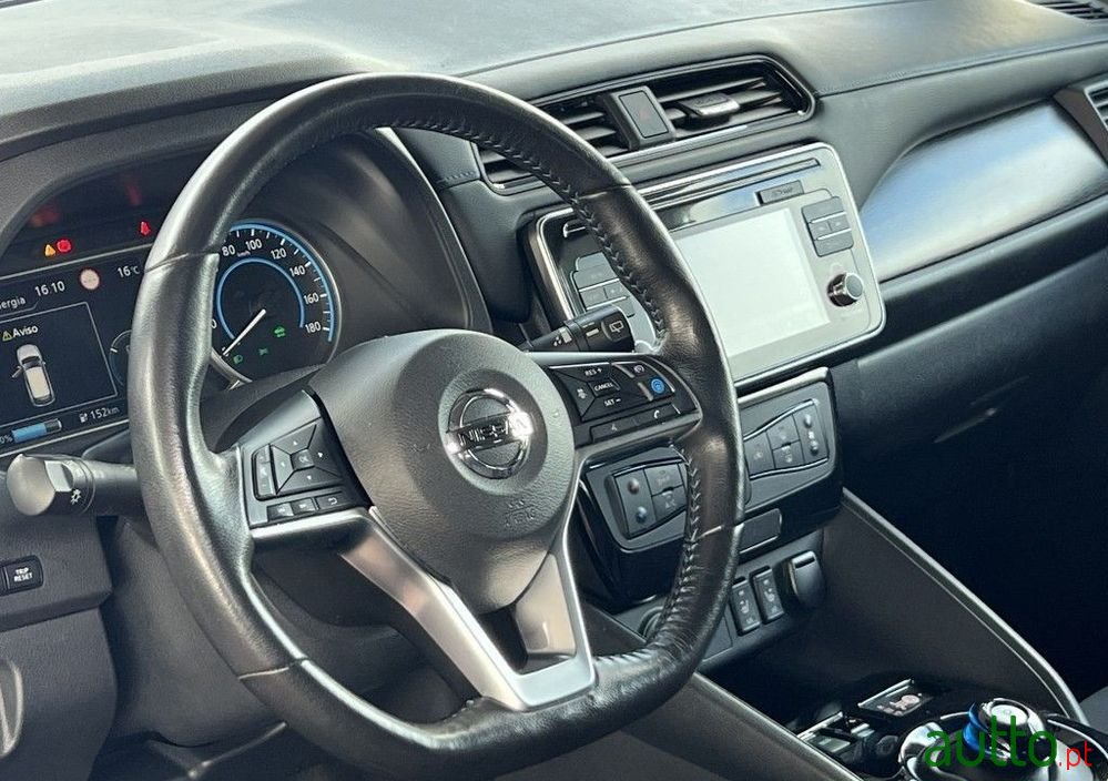 2018' Nissan Leaf N-Connecta photo #4