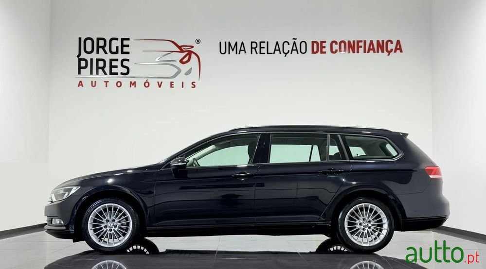 2016' Volkswagen Passat Variant photo #4