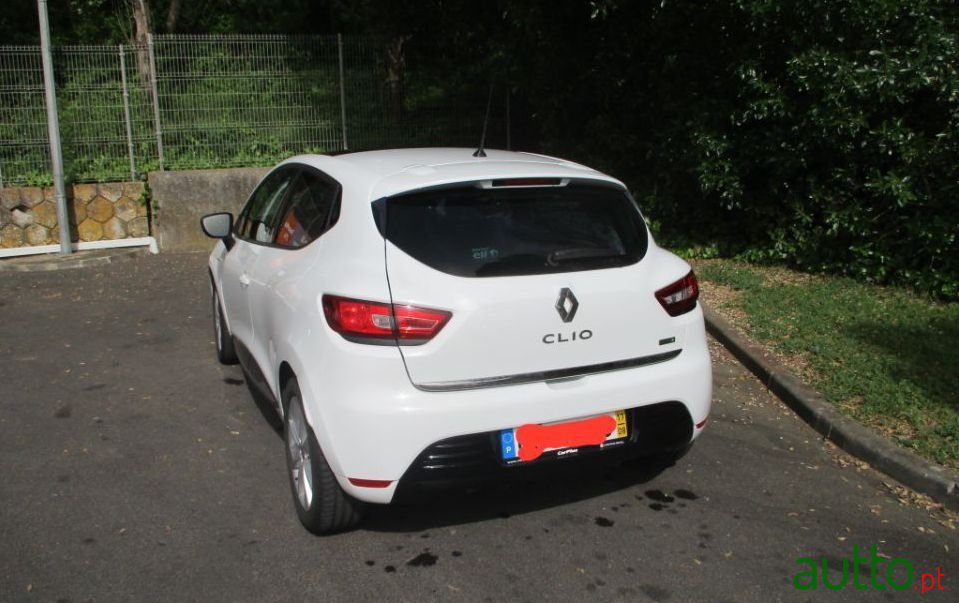 2017' Renault Clio photo #2