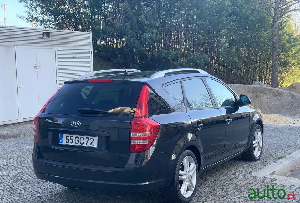 2008' Kia Ceed Sw photo #3