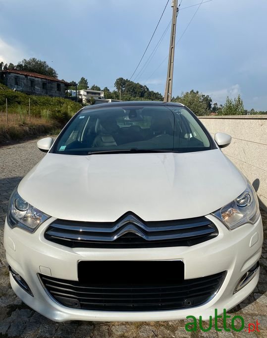 2013' Citroen C4 photo #2