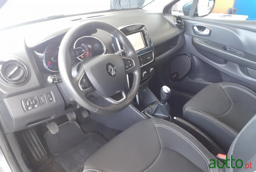 2017' Renault Clio photo #5
