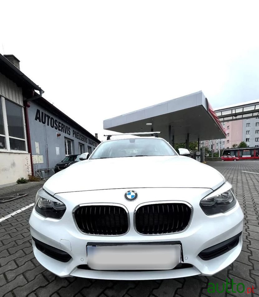 2016' BMW Série 1 I Pack M photo #2