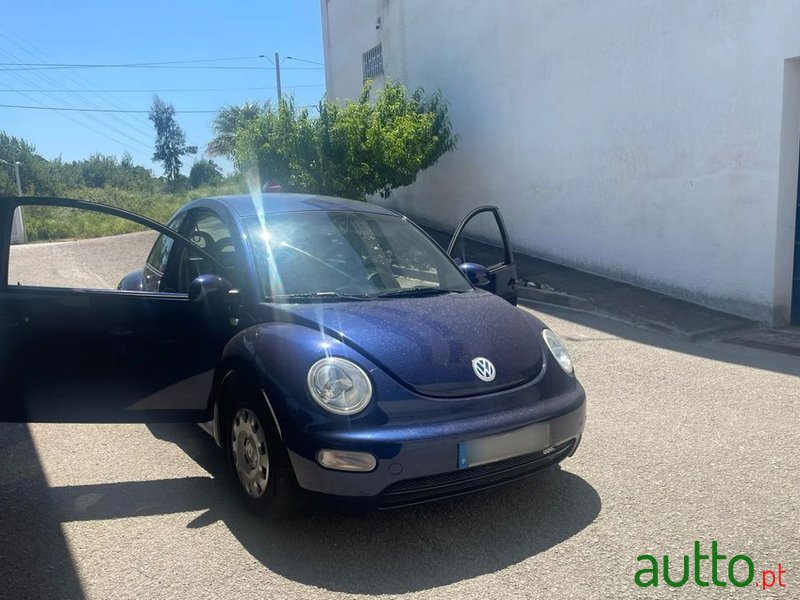 2002' Volkswagen New Beetle 1.4 photo #4