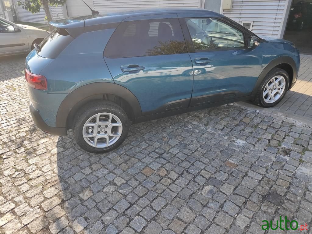 2019' Citroen C4 Cactus photo #4