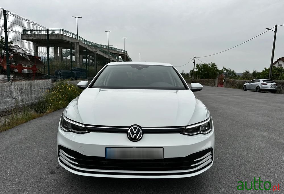 2023' Volkswagen Golf 1.0 Tsi Life photo #2