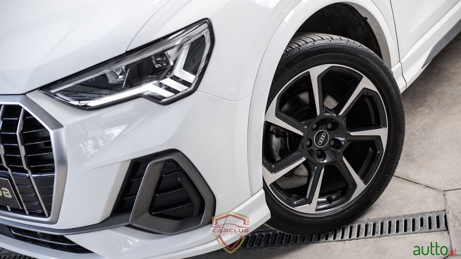 2020' Audi Q3 photo #3