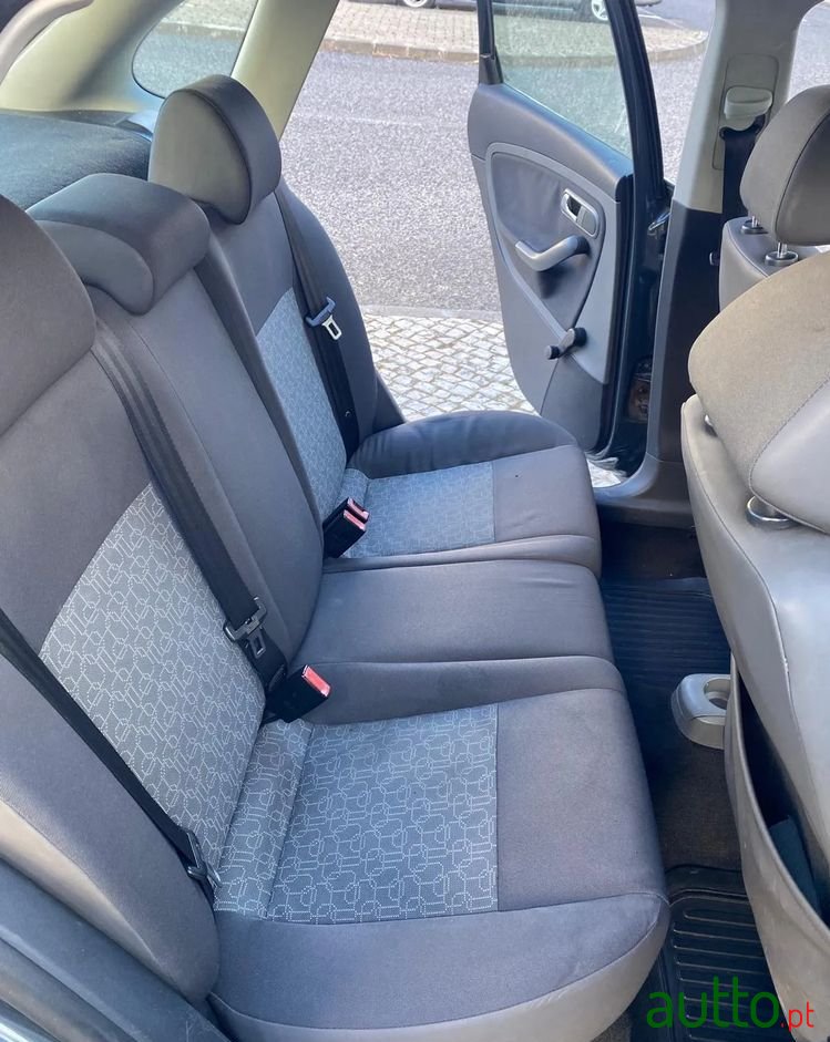 2007' SEAT Ibiza photo #2