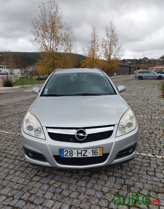 2009' Opel Vectra Caravan photo #2